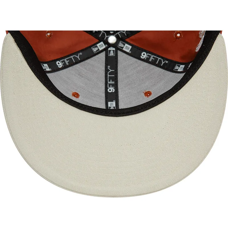 braune-und-beige-flache-snapback-kappe-9fifty-patch-der-new-york-yankees-mlb-von-new-era