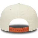 cappello-piatto-beige-e-marrone-snapback-9fifty-patch-dei-new-york-yankees-mlb-di-new-era
