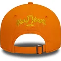 casquette-courbee-orange-ajustable-9forty-hot-dog-character-new-era