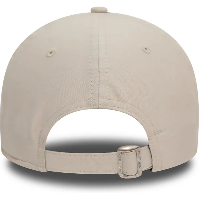 beige-justerbar-9forty-flawless-kurvet-kasket-fra-new-york-yankees-mlb-fra-new-era