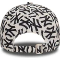 gebogene-beige-und-schwarze-verstellbare-kappe-9forty-monogram-von-new-york-yankees-mlb-von-new-era
