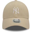 verstellbare-beige-damenkappe-9forty-linen-new-york-yankees-mlb-von-new-era