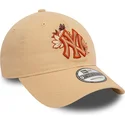 cappellino-marrone-regolabile-con-visiera-curva-9twenty-floral-dei-new-york-yankees-mlb-di-new-era
