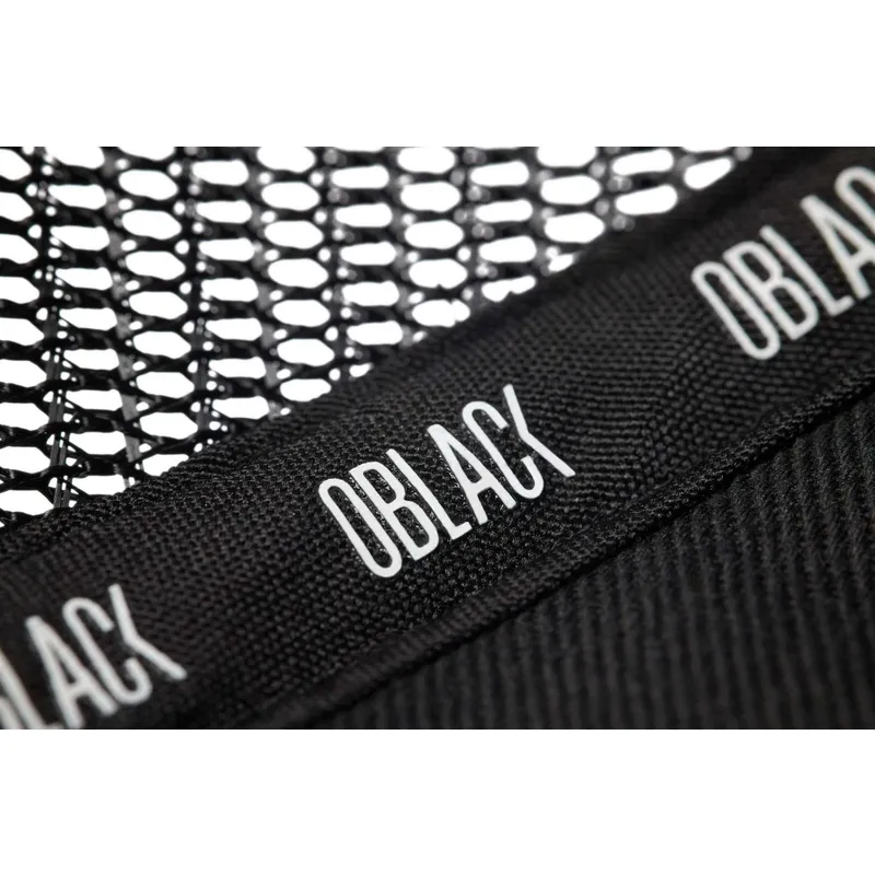 hvid-sort-og-gron-classic-trucker-kasket-fra-oblack