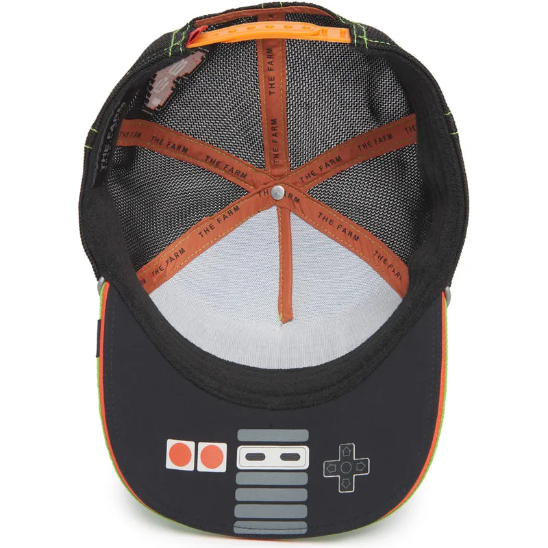 gorra-trucker-bla-sort-og-andegron-hunted-get-the-zapper-insert-coin-vol2-the-farm-fra-goorin-bros