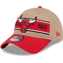 brun-og-rod-justerbar-kurvet-kasket-9twenty-draft-2024-fra-chicago-bulls-nba-fra-new-era