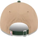braune-und-grune-verstellbare-curved-cap-9twenty-draft-2024-der-milwaukee-bucks-nba-von-new-era