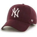 cappelli-curva-rosso-cinghia-regolabile-granate-dei-new-york-yankees-mlb-di-47-brand