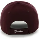 cappelli-curva-rosso-cinghia-regolabile-granate-dei-new-york-yankees-mlb-di-47-brand