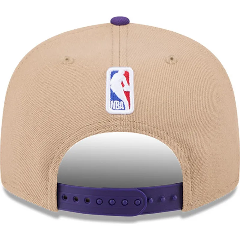 brun-och-lila-platt-keps-snapback-9fifty-draft-2024-fran-los-angeles-lakers-nba-av-new-era