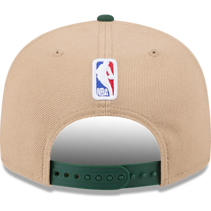 cappello-piatto-marrone-e-verde-snapback-9fifty-draft-2024-di-milwaukee-bucks-nba-di-new-era