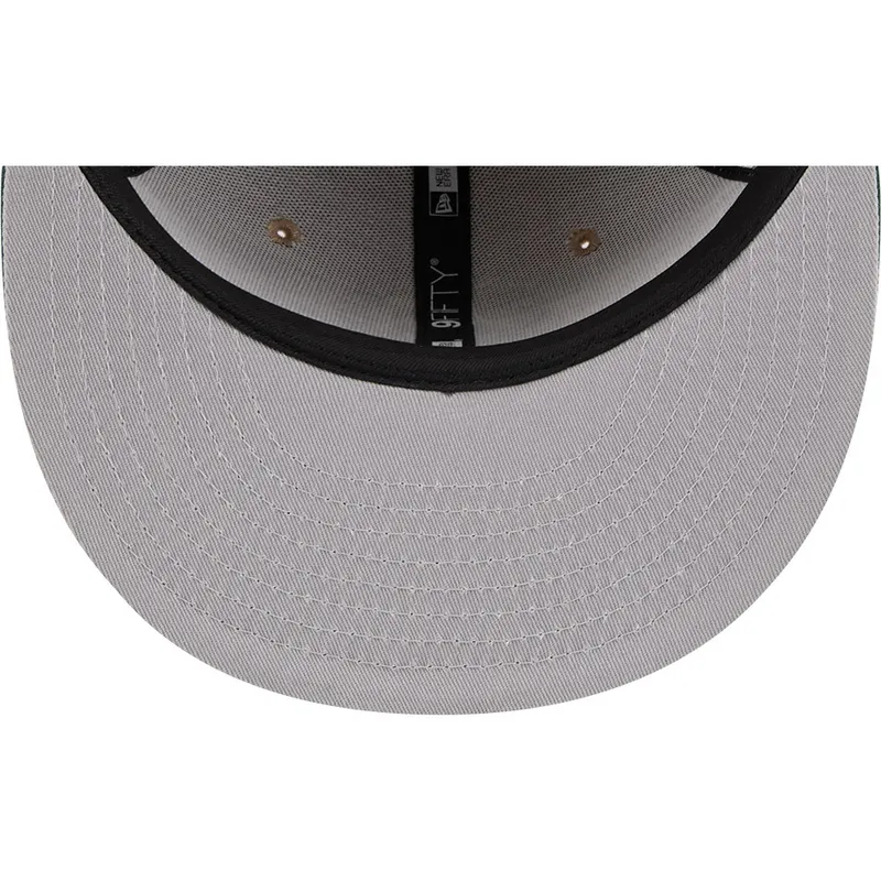 braune-und-grune-flache-snapback-kappe-9fifty-draft-2024-von-milwaukee-bucks-nba-von-new-era