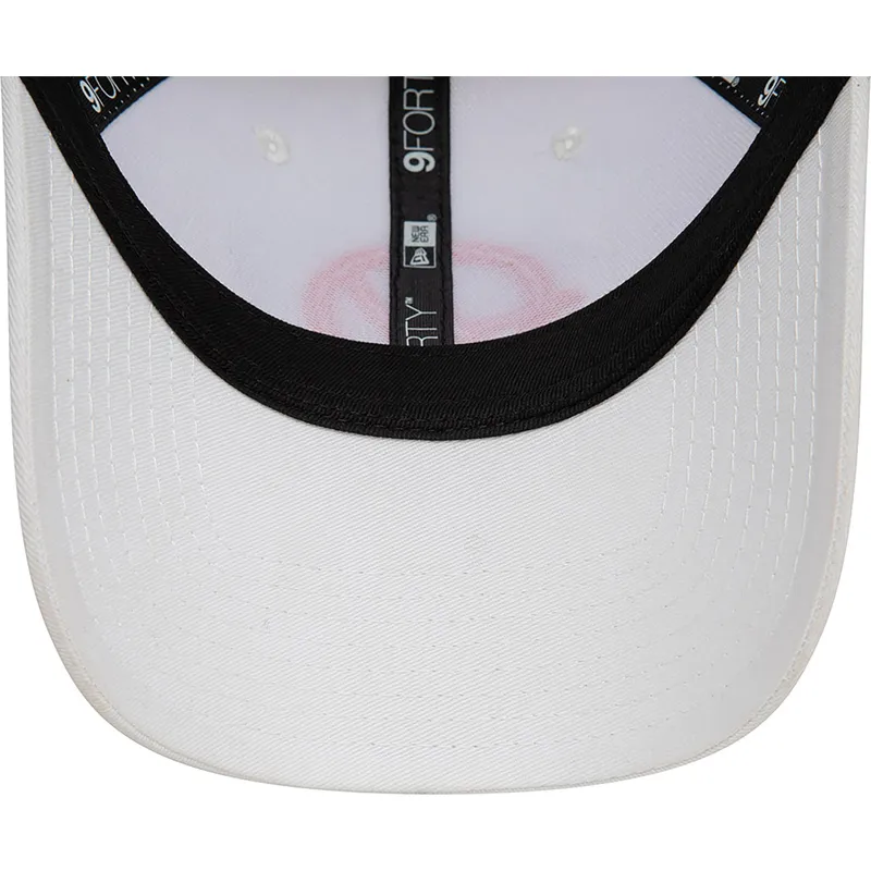 biala-czapka-z-zakrzywionym-daszkiem-typu-snapback-9forty-haas-f1-team-formula-1-od-new-era