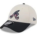 beige-und-marineblaue-gebogene-snapback-kappe-9forty-stretch-snap-4th-of-july-der-atlanta-braves-mlb-von-new-era