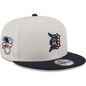 cappello-piatto-beige-e-blu-marino-snapback-9fifty-4th-of-july-di-detroit-tigers-mlb-di-new-era