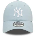 cappelli-curva-blu-cinghia-regolabile-claro-9forty-league-essential-dei-new-york-yankees-mlb-di-new-era