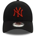 cappellino-curvo-nero-regolabile-con-logo-rosso-9forty-league-essential-di-new-york-yankees-mlb-di-new-era