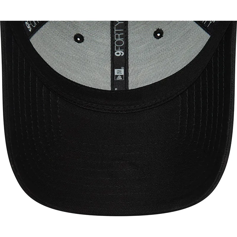 cappellino-curvo-nero-regolabile-con-logo-rosso-9forty-league-essential-di-new-york-yankees-mlb-di-new-era