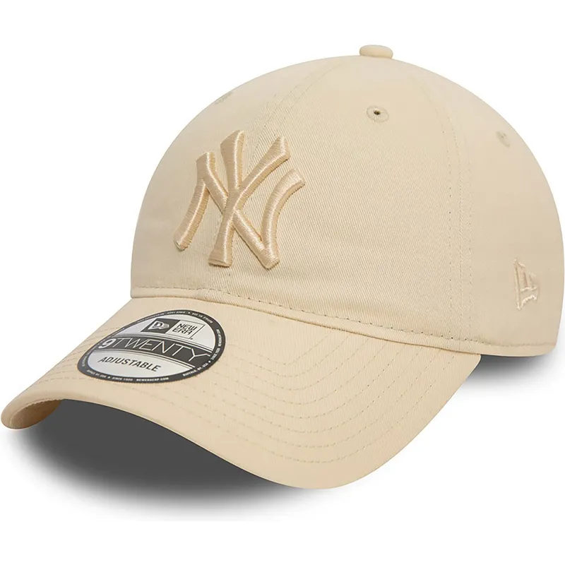cappellino-curvo-beige-regolabile-con-logo-beige-9twenty-league-essential-dei-new-york-yankees-mlb-di-new-era