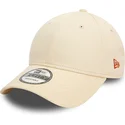 cappellino-beige-con-visiera-curva-regolabile-con-logo-rosso-9forty-essential-di-new-era