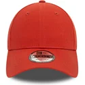 czerwona-zakrzywiona-czapka-regulowana-9forty-essential-od-new-era