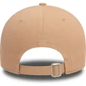 cappellino-curvo-beige-regolabile-9forty-essential-di-new-era