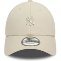 verstellbare-beige-gebogene-kappe-9forty-metallic-pin-new-york-yankees-mlb-von-new-era