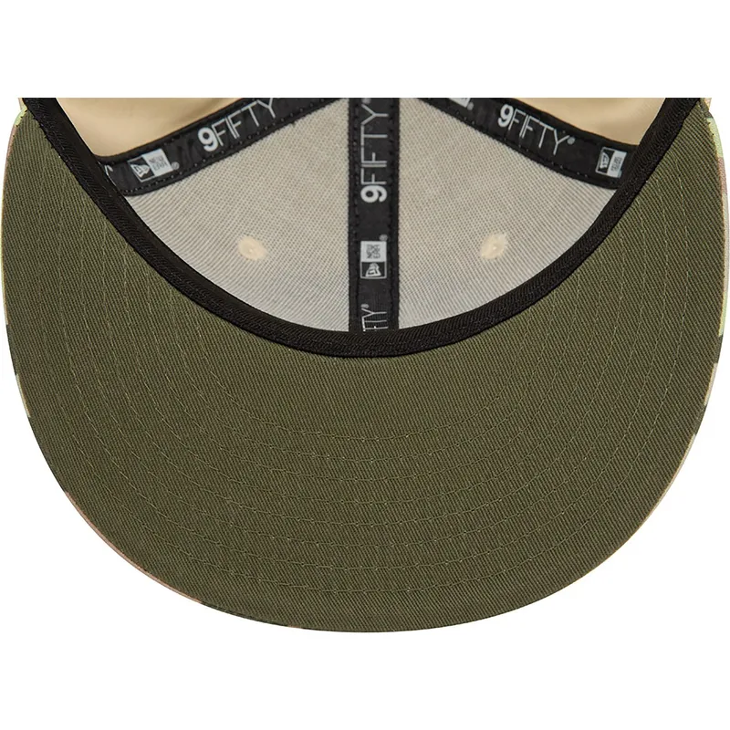 cappello-snapback-piatto-beige-con-logo-verde-per-bambino-9fifty-contrast-dei-new-york-yankees-mlb-di-new-era