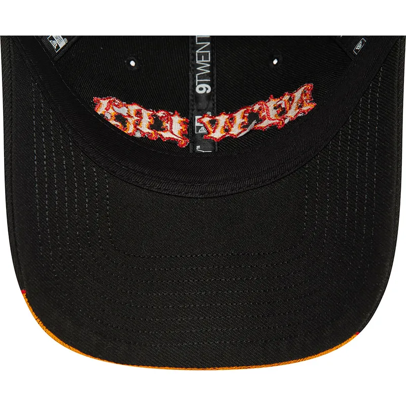 schwarze-und-orangefarbene-verstellbare-curved-cap-9twenty-race-flame-von-new-era