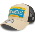 casquette-trucker-beige-et-noire-a-frame-license-plate-los-angeles-villes-et-plages-new-era