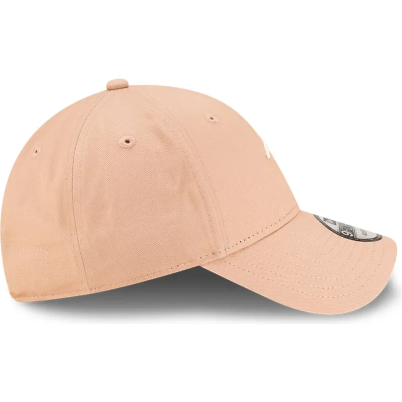 cappelli-curva-beige-cinghia-regolabile-9forty-seasonal-dei-mclaren-racing-formula-1-di-new-era