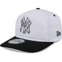 cappellino-curvo-bianco-e-nero-snapback-golfer-con-logo-cromato-new-york-yankees-mlb-di-new-era