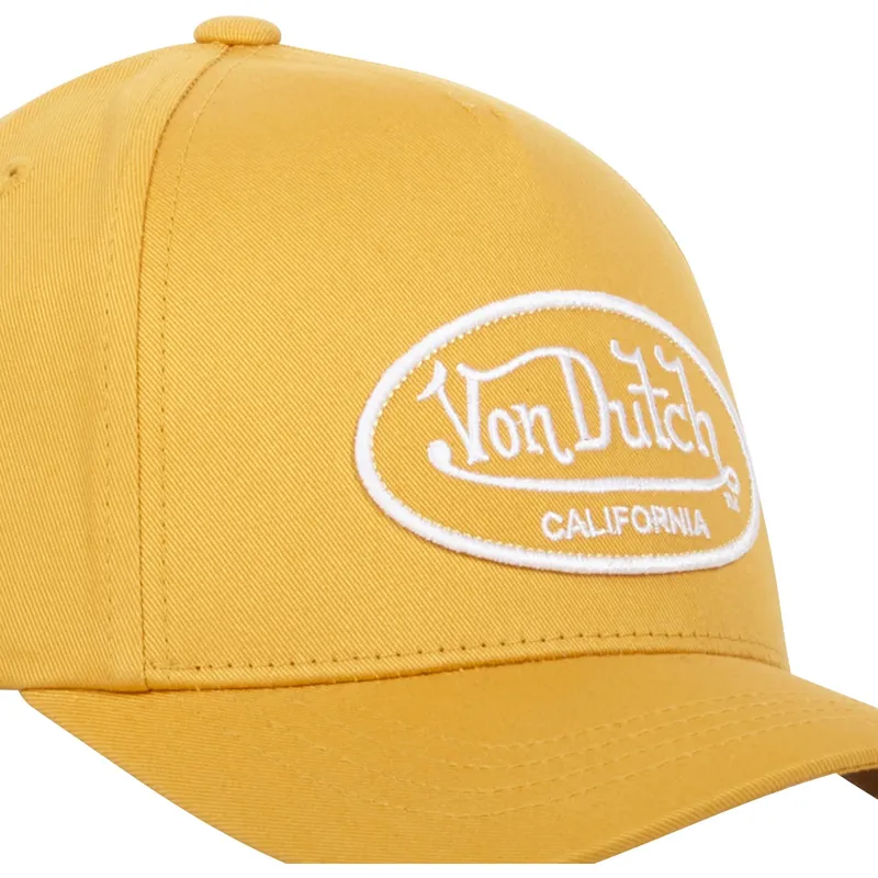 gul-justerbar-curved-cap-lof-c09-fra-von-dutch