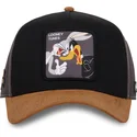schwarze-und-braune-snapback-cap-mit-gebogenem-schirm-bugs-bunny-und-daffy-duck-loo10-bad-looney-tunes-von-capslab