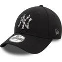 casquette-courbee-noire-ajustable-9forty-seasonal-infill-new-york-yankees-mlb-new-era