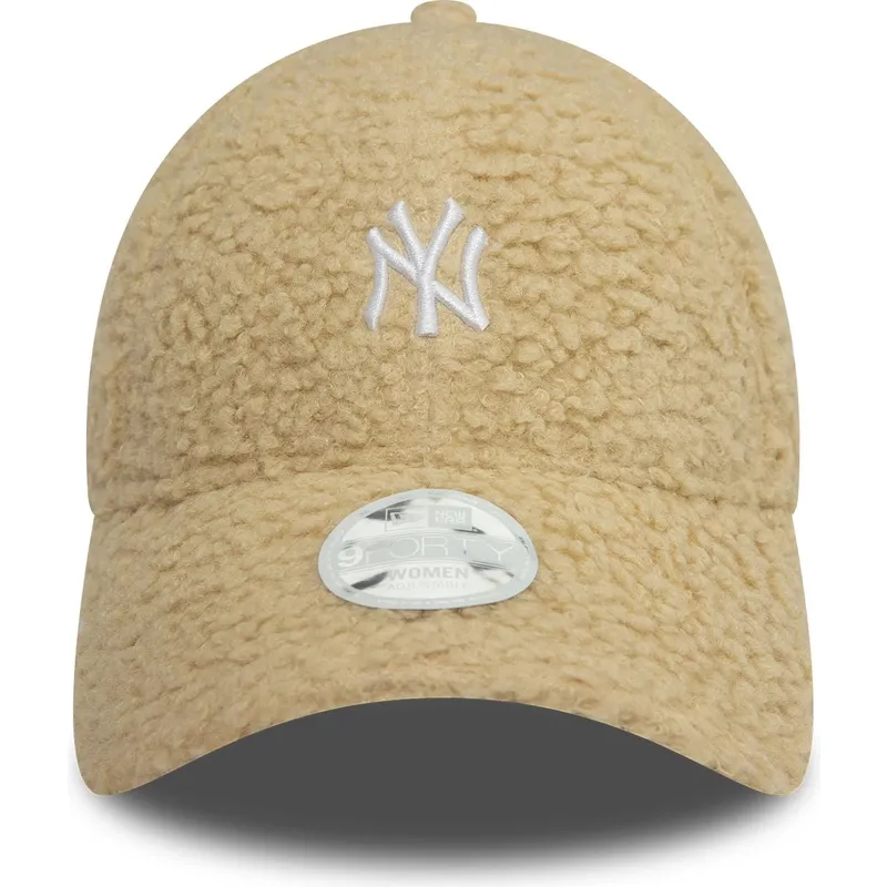 gorra-curva-beige-ajustable-para-mujer-9forty-borg-de-new-york-yankees-mlb-de-new-era