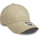 beige-verstellbare-damenkappe-mit-gebogenem-schirm-und-beigem-logo-9forty-midi-pu-der-new-york-yankees-mlb-von-new-era