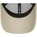 beige-verstellbare-damenkappe-mit-gebogenem-schirm-und-beigem-logo-9forty-midi-pu-der-new-york-yankees-mlb-von-new-era