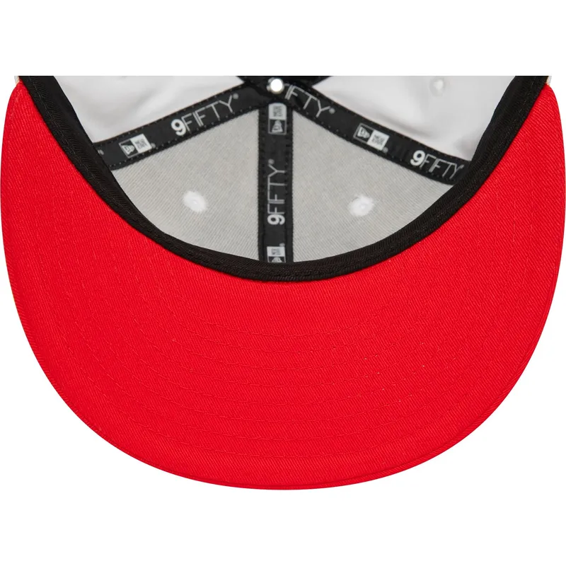 mutzen-flach-rot-snapback-9fifty-white-crown-patch-der-chicago-bulls-nba-von-new-era mutzen-flach-rot-snapback-9fifty-white-crown-patch-der-chicago-bulls-nba-von-new-era