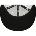 cappellino-piatto-bianco-e-nero-snapback-9fifty-white-crown-patch-dei-los-angeles-lakers-nba-di-new-era