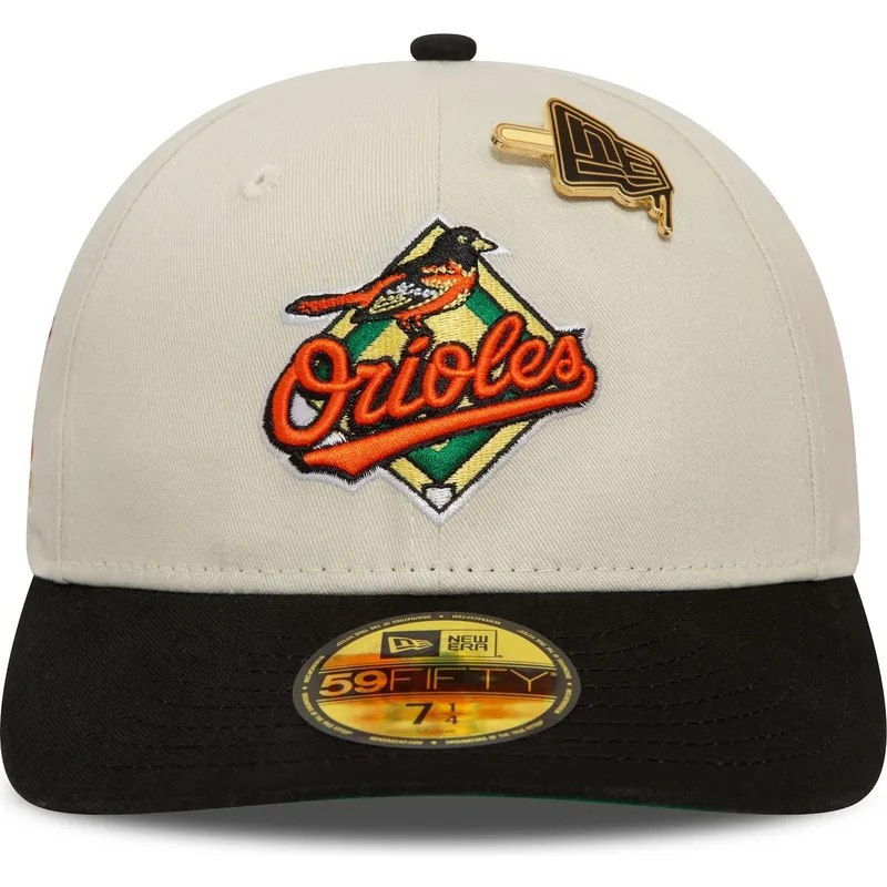 cappellino-curvo-beige-e-nero-chiuso-59fifty-con-spilla-dei-baltimore-orioles-mlb-di-new-era