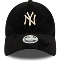 cappellino-con-visiera-curva-nero-regolabile-da-donna-con-logo-beige-9forty-cord-di-new-york-yankees-mlb-di-new-era