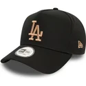 schwarze-snapback-kappe-mit-gebogenem-schirm-und-beigem-logo-9forty-e-frame-league-essential-der-los-angeles-dodgers-mlb-von-new