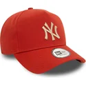 cappellino-arancione-snapback-con-visiera-curva-e-logo-beige-9forty-e-frame-league-essential-dei-new-york-yankees-mlb-di-new-era
