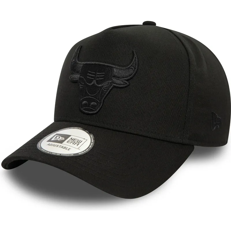 cappellino-snapback-curvo-nero-con-logo-nero-9forty-e-frame-monochrome-dei-chicago-bulls-nba-di-new-era