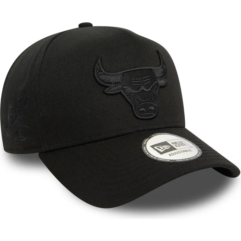 cappellino-snapback-curvo-nero-con-logo-nero-9forty-e-frame-monochrome-dei-chicago-bulls-nba-di-new-era