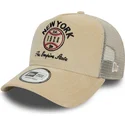 cappellino-trucker-beige-9forty-a-frame-cord-graphic-di-new-york-stati-e-paesi-di-new-era