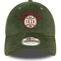 cappello-curvo-verde-regolabile-9twenty-cord-di-new-york-stati-e-paesi-di-new-era
