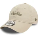 cappellino-beige-regolabile-9twenty-heritage-script-di-new-era