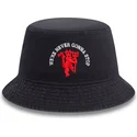 bucket-blu-navy-game-day-del-manchester-united-football-club-premier-league-di-new-era